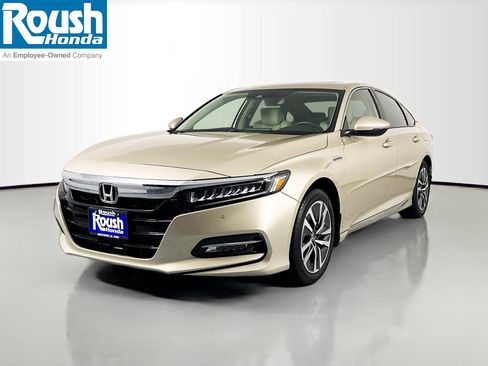 Certified 2019 Honda Accord Touring image 1