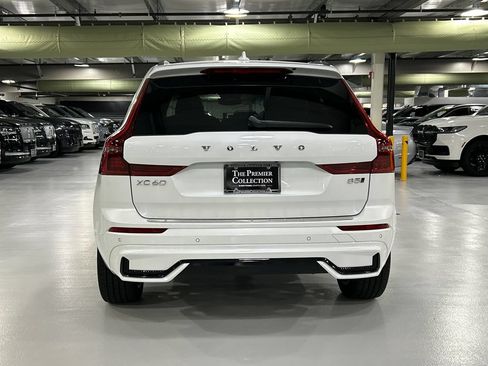 Used 2026 Volvo XC60 B5 Plus w/ Protection Package Premier AWD/4WD image 3