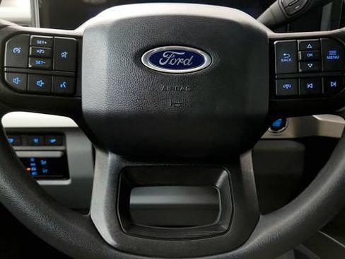 Used 2023 Ford F250 XLT w/ Black Appearance Package AWD/4WD image 60