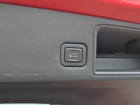 Certified 2023 GMC Terrain Denali w/ Denali Premium Package AWD/4WD image 30