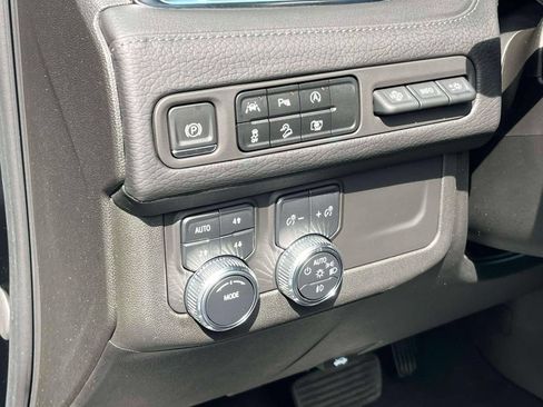Certified 2023 GMC Yukon XL Denali AWD/4WD image 31
