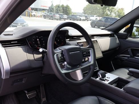 Used 2025 Land Rover Range Rover SE AWD/4WD image 19