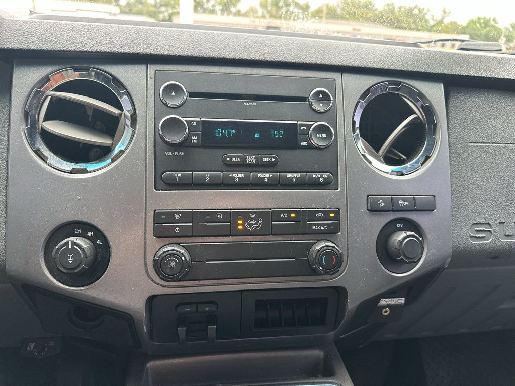 Used 2013 Ford F250 XLT w/ Chrome Pkg AWD/4WD image 4