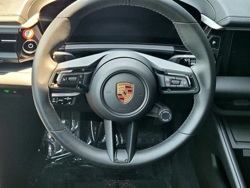 Certified 2025 Porsche Macan Electric RWD image 16