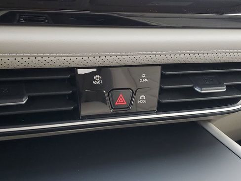 New 2026 Volkswagen Atlas SE FWD image 27