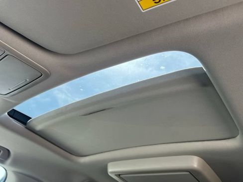 Used 2025 Honda Odyssey Touring image 43