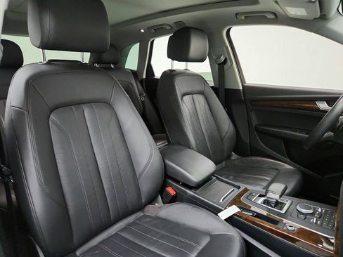 Used 2020 Audi Q5 2.0T Premium w/ Convenience Package AWD/4WD image 26