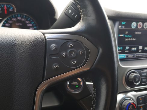 Used 2019 Chevrolet Tahoe Premier w/ RST 6.2L Performance Edition RWD image 26