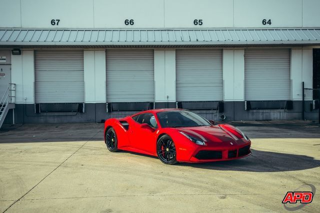 Used 2018 Ferrari 488 GTB RWD image 19