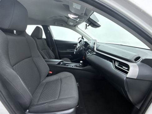 Used 2021 Toyota C-HR LE image 15