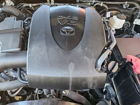 Used 2023 Toyota Tacoma TRD Sport RWD image 29