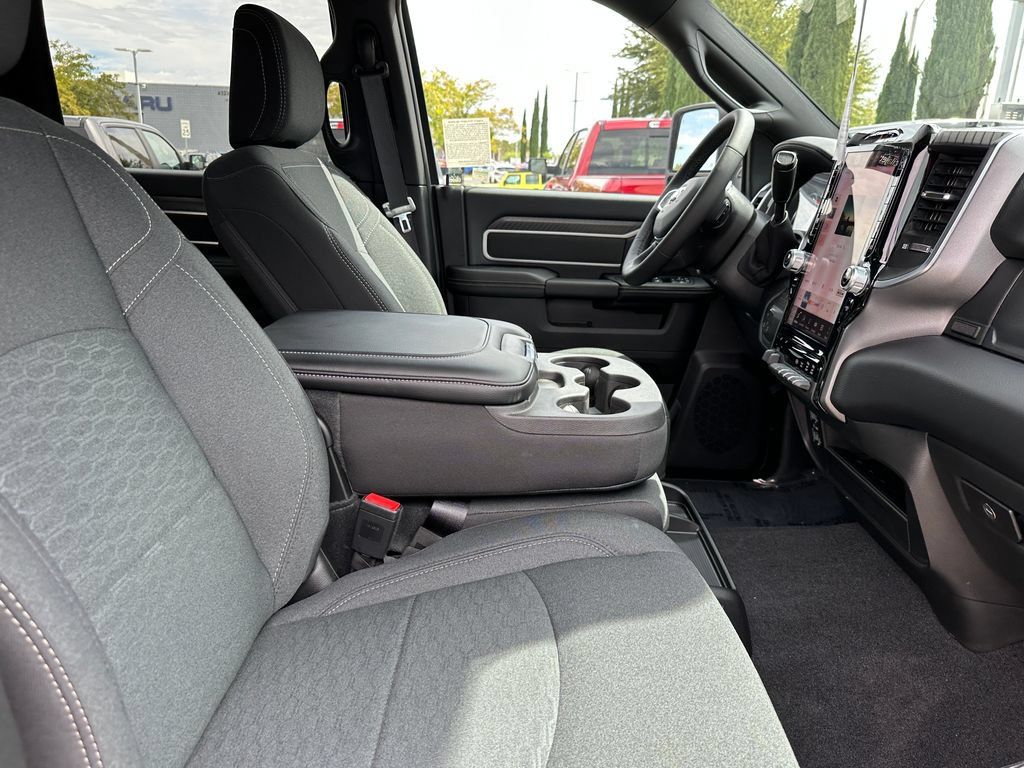 New 2026 RAM 2500 Big Horn AWD/4WD image 14