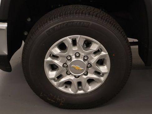 New 2026 Chevrolet Silverado 3500 LT AWD/4WD image 8
