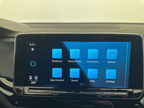 New 2026 Volkswagen Atlas Cross Sport SEL R-Line AWD/4WD image 16
