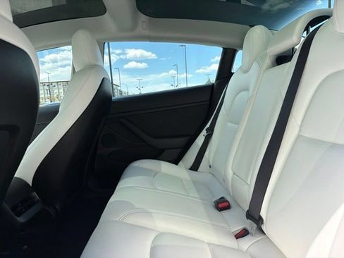Used 2021 Tesla Model 3 Standard Range Plus RWD image 19