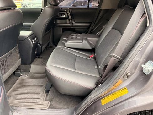 Used 2021 Toyota 4Runner TRD Off-Road Premium w/ Moonroof Package AWD/4WD image 13