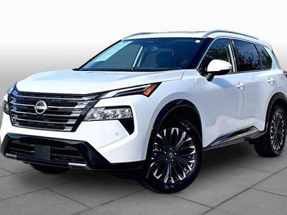 Certified 2025 Nissan Rogue Platinum w/ Platinum Premium Package