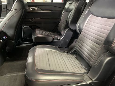 Used 2025 Ford Explorer ST-Line AWD/4WD image 22