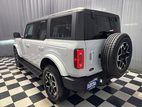 Used 2025 Ford Bronco Outer Banks image 6