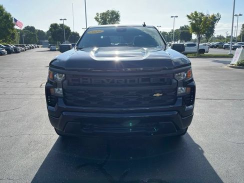 Used 2024 Chevrolet Silverado 1500 Custom AWD/4WD image 2