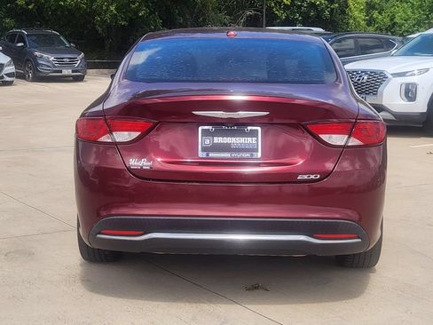 Used 2015 Chrysler 200 Limited w/ Convenience Group FWD image 8