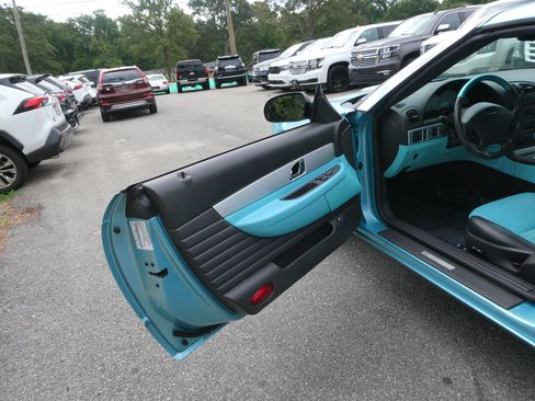 Used 2002 Ford Thunderbird RWD image 11