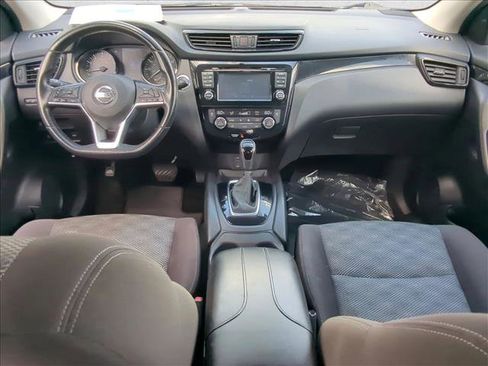 Used 2018 Nissan Rogue Sport SV w/ SV Technology Package AWD/4WD image 24