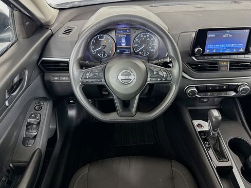 Used 2023 Nissan Altima 2.5 S FWD image 16