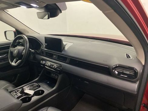 Used 2024 Honda Pilot Touring image 26