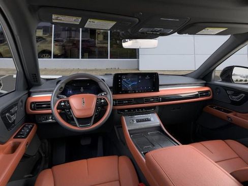 New 2025 Lincoln Aviator Reserve w/ Illumination Package image 9