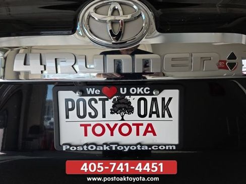 Used 2022 Toyota 4Runner Limited AWD/4WD image 32