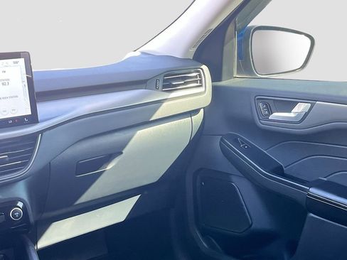 Used 2023 Ford Escape SE image 23