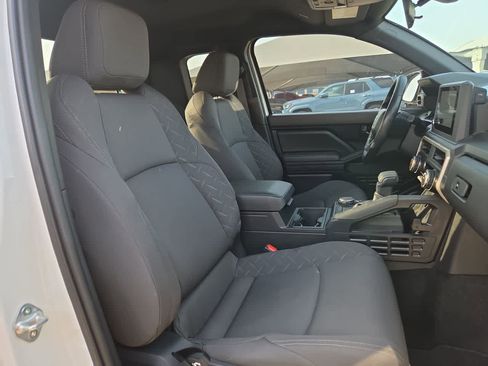 Certified 2025 Toyota Tacoma SR w/ Towing Package AWD/4WD image 18