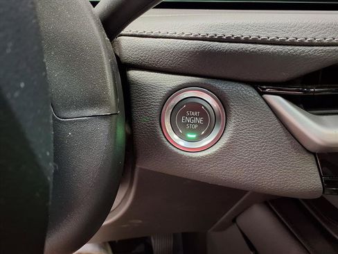 Used 2024 Cadillac XT4 Premium Luxury w/ Active Safety Package image 17