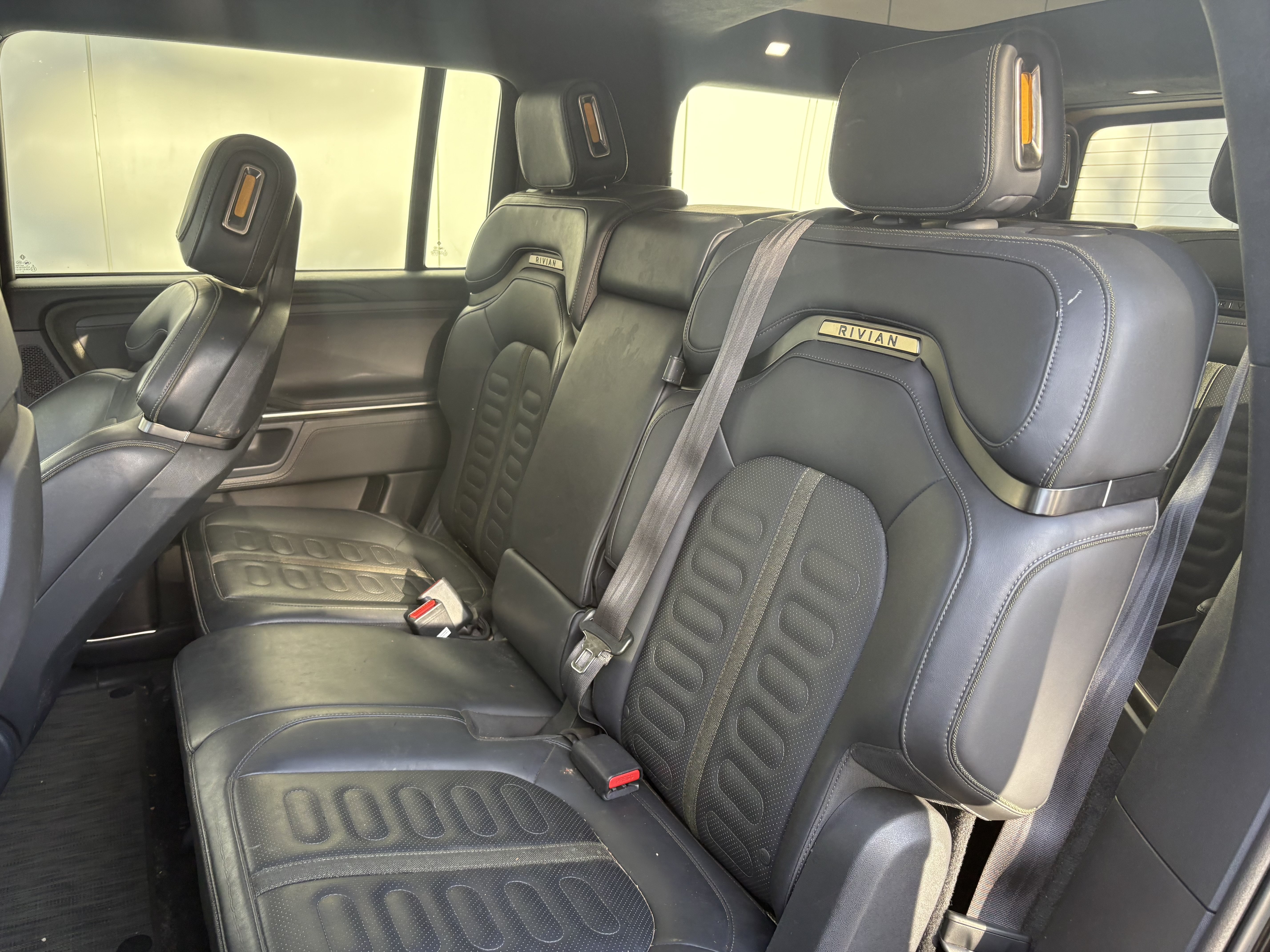 Used 2024 Rivian R1S Adventure Dual AWD/4WD image 11
