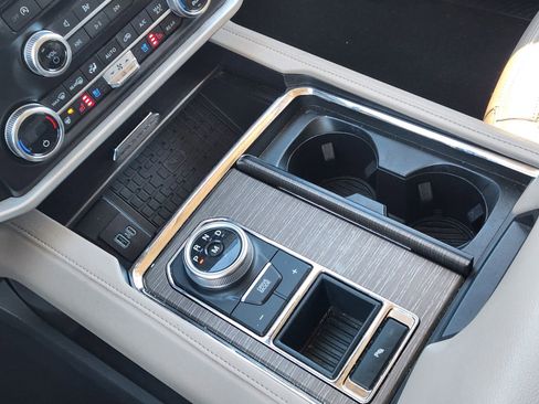 Used 2024 Ford Expedition Max Limited image 23