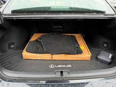 Certified 2023 Lexus ES 300h w/ Premium Package FWD image 19