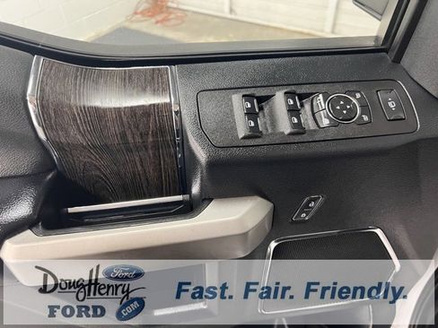 Used 2021 Ford F250 Lariat w/ FX4 Off-Road Package image 21