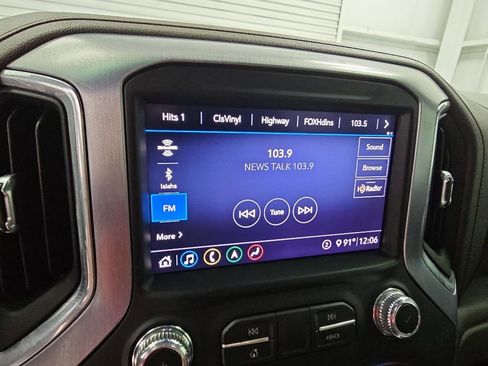 Used 2020 GMC Sierra 1500 SLT w/ SLT Premium Plus Package AWD/4WD image 16