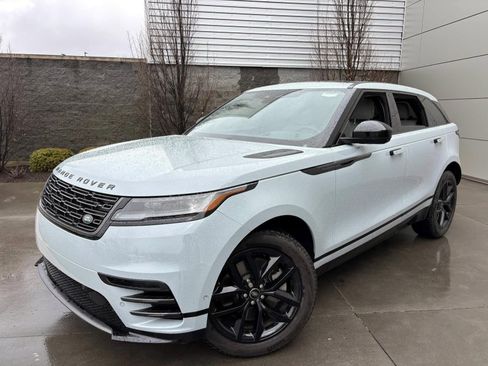 Used 2026 Land Rover Range Rover Velar Dynamic SE image 1