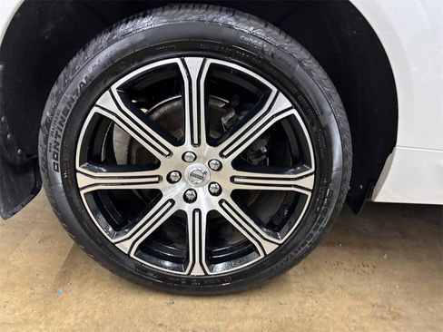Used 2021 Volvo XC60 T6 Inscription image 38