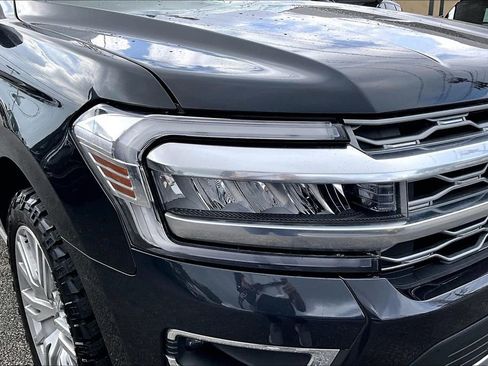 Used 2024 Ford Expedition Platinum AWD/4WD image 40