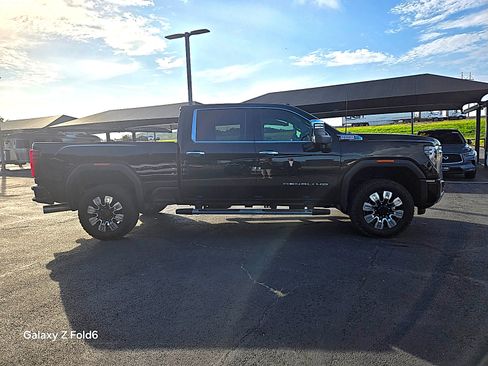 Used 2024 GMC Sierra 2500 Denali w/ Denali Reserve Package AWD/4WD image 5