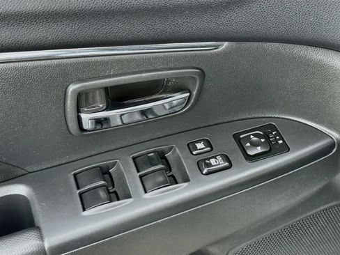 Used 2025 Mitsubishi Outlander Sport LE AWD/4WD image 18