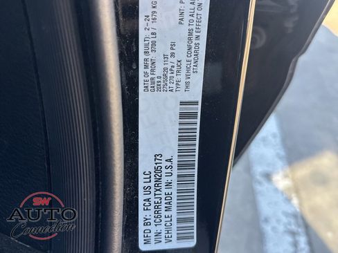 Used 2024 RAM 1500 Laramie image 21