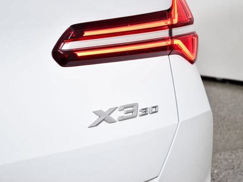 Used 2025 BMW X3 xDrive30i w/ Convenience Package AWD/4WD image 15