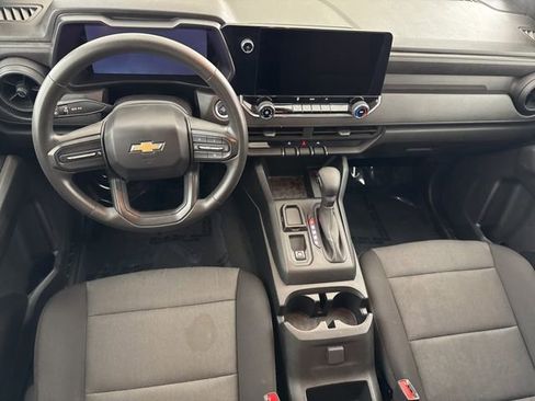 Used 2024 Chevrolet Colorado W/T RWD image 24