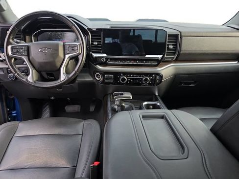 Used 2022 Chevrolet Silverado 1500 LT Trail Boss w/ Convenience Package II AWD/4WD image 12