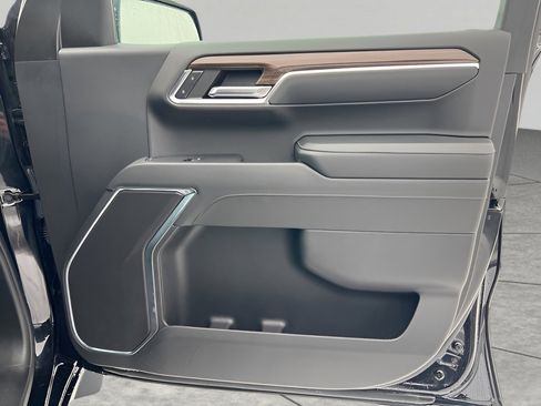 Used 2024 Chevrolet Silverado 1500 LT image 31