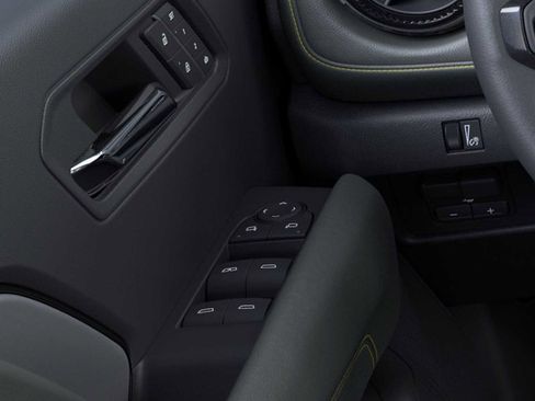 New 2026 Chevrolet Colorado ZR2 w/ Technology Package AWD/4WD image 22